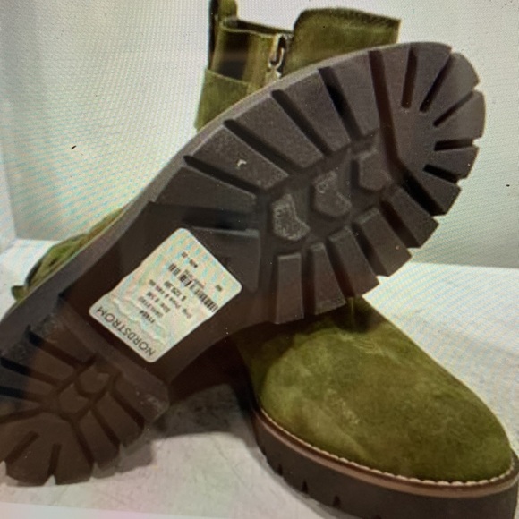 Blondo Dahlia Waterproof Booties - Picture 7 of 8